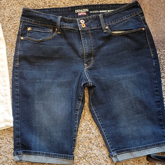 Levi's Denizen Modern Skinny Denim Shorts size 12 - Picture 2 of 2